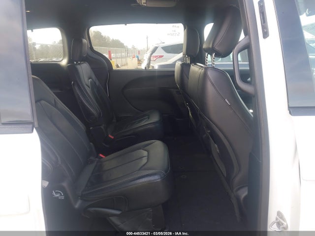 Продаж на аукціоні авто 2018 Chrysler Pacifica Touring L, vin: 2C4RC1BG1JR175248, номер лоту: 44533421