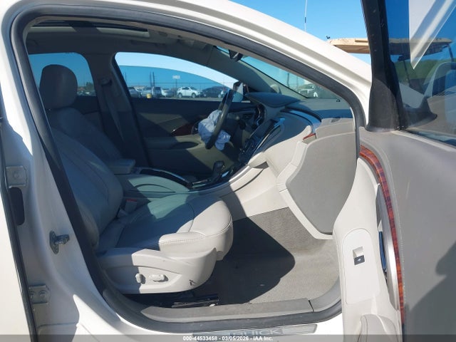 44533458 :رقم المزاد ، 1G4GJ5E31CF123928 vin ، 2012 Buick Lacrosse Touring Group مزاد بيع