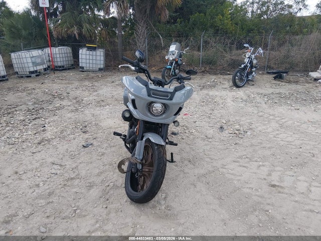 2024 HARLEY-DAVIDSON FXLRST 1HD1YXZ15RB018835 Photo 4
