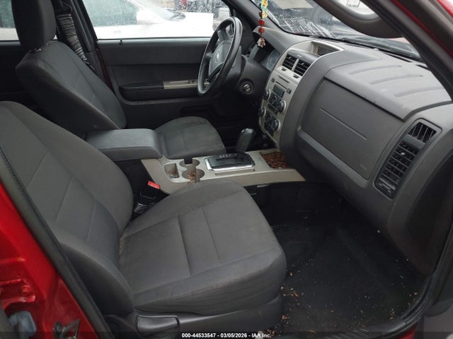 2011 Ford Escape Xlt მანქანა იყიდება აუქციონზე, vin: 1FMCU9D7XBKB71094, აუქციონის ნომერი: 44533547