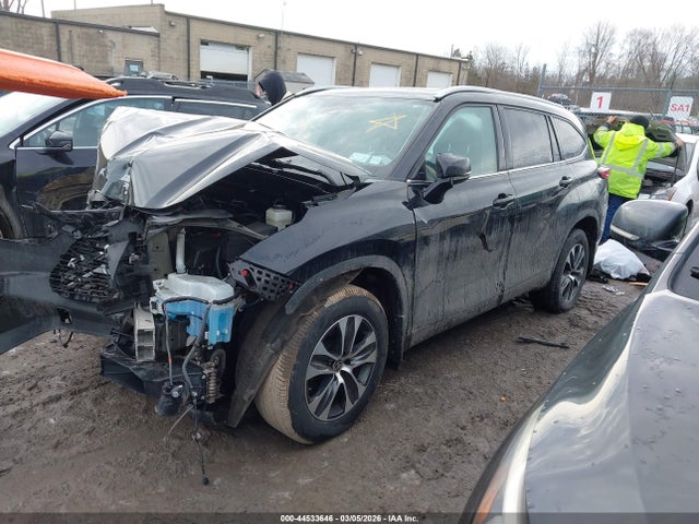 2022 TOYOTA HIGHLANDER 5TDGZRBH3NS208213 Photo 1