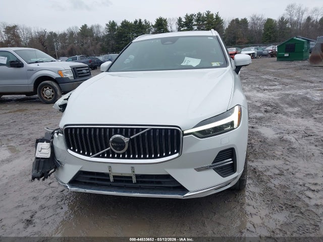 44533652 :رقم المزاد ، YV4L12RA6P1198943 vin ، 2023 Volvo Xc60 B5 Ultimate Bright Theme مزاد بيع