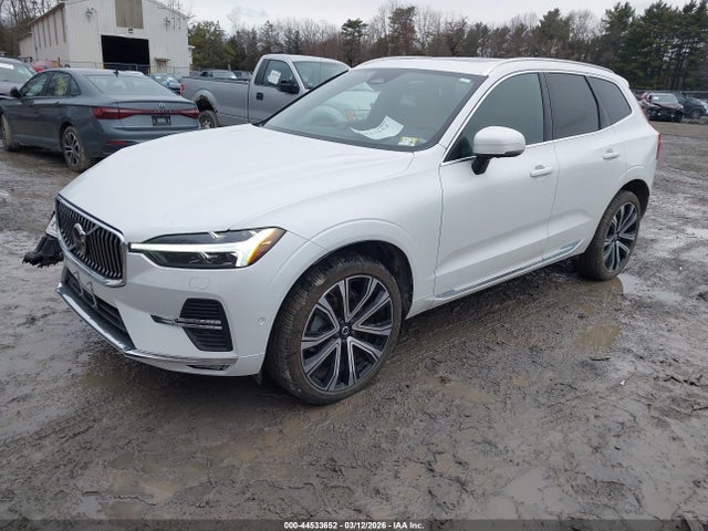 44533652 :رقم المزاد ، YV4L12RA6P1198943 vin ، 2023 Volvo Xc60 B5 Ultimate Bright Theme مزاد بيع