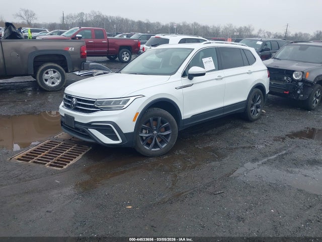 2023 VOLKSWAGEN TIGUAN 3VVMB7AX3PM038055 Photo 1
