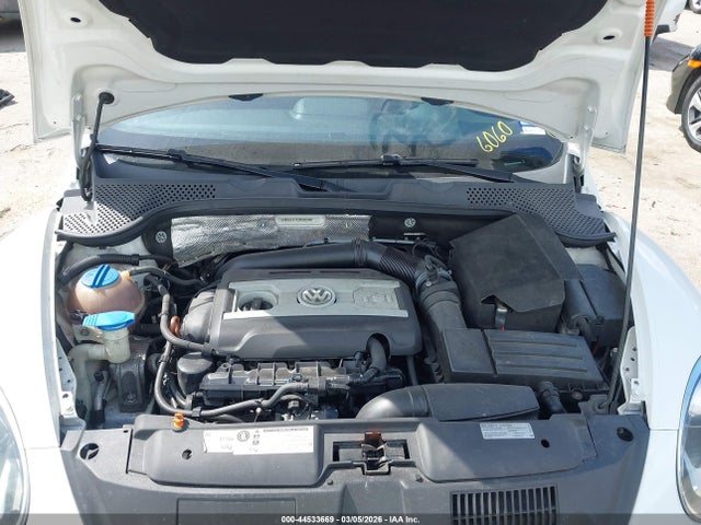 44533669 :رقم المزاد ، 3VWVA7ATXCM666060 vin ، 2012 Volkswagen Beetle 2.0t Turbo مزاد بيع