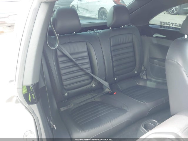 44533669 :رقم المزاد ، 3VWVA7ATXCM666060 vin ، 2012 Volkswagen Beetle 2.0t Turbo مزاد بيع