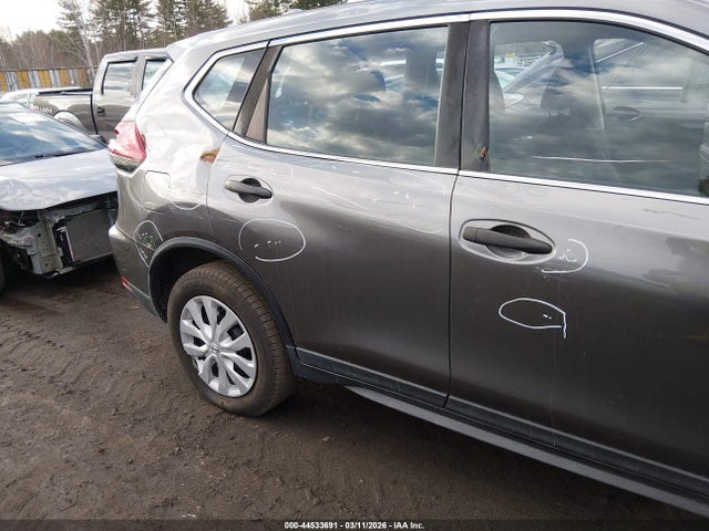 Nissan ROGUE S 2017 KNMAT2MV0HP509909 Image 17