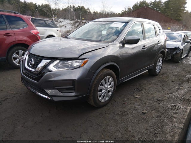 Nissan ROGUE S 2017 KNMAT2MV0HP509909 Image 2