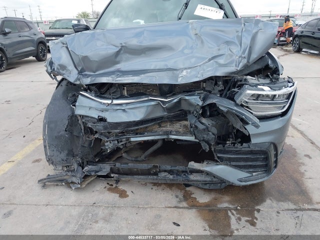 2022 VOLKSWAGEN TIGUAN 3VVCB7AX9NM097698 Photo 5