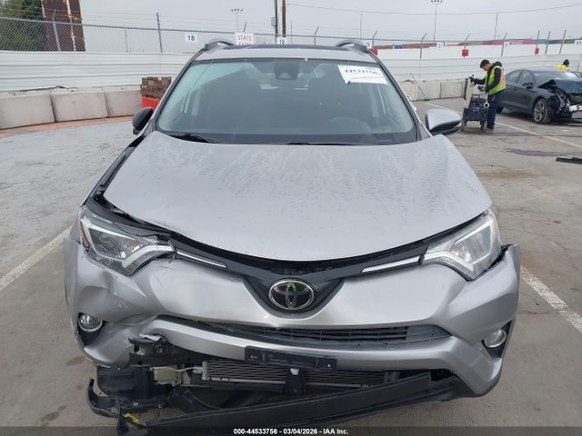 Toyota Rav4 Xle 2017 2T3WFREV4HW352197 Image 12
