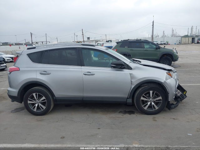 Toyota Rav4 Xle 2017 2T3WFREV4HW352197 Image 13