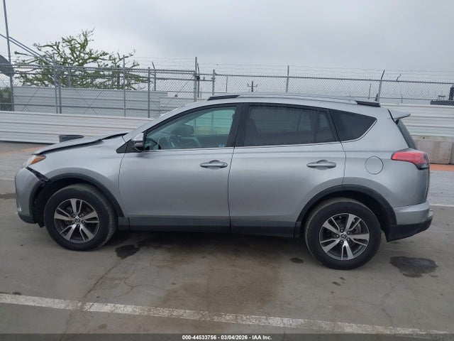 Toyota Rav4 Xle 2017 2T3WFREV4HW352197 Image 14