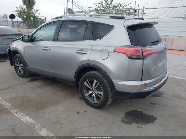 Toyota Rav4 Xle 2017 2T3WFREV4HW352197 Image 3