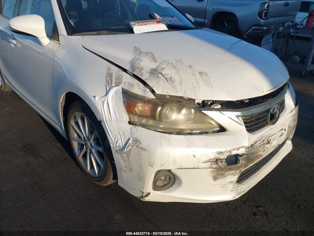 44533774 :رقم المزاد ، JTHKD5BH6B2004282 vin ، 2011 Lexus Ct 200h Premium مزاد بيع