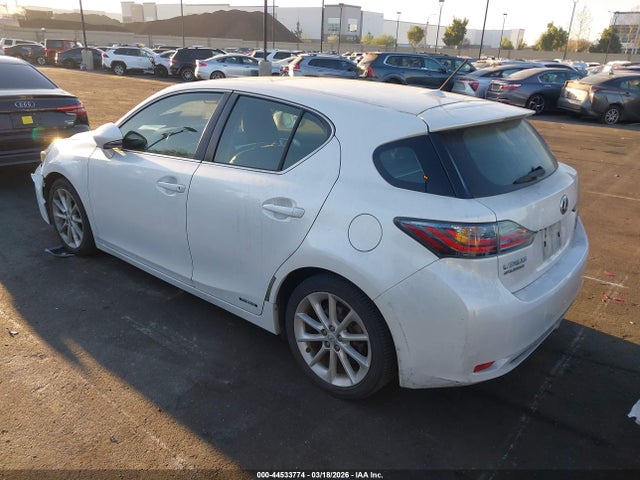44533774 :رقم المزاد ، JTHKD5BH6B2004282 vin ، 2011 Lexus Ct 200h Premium مزاد بيع