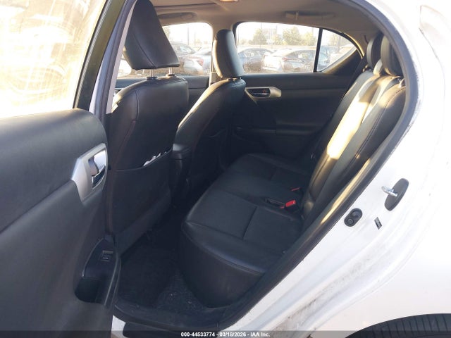 44533774 :رقم المزاد ، JTHKD5BH6B2004282 vin ، 2011 Lexus Ct 200h Premium مزاد بيع