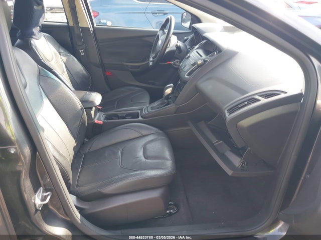 1FADP3K20GL407246 Ford FOCUS SE
