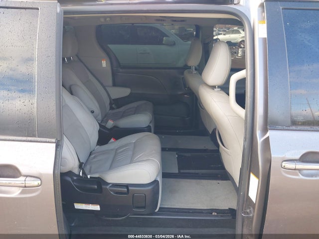 Aukcja sprzedaży 2015 Toyota Sienna Xle 7 Passenger/xle 8 Passenger/xle Premium 8 Passenger, vin: 5TDYK3DC9FS535675, numer aukcji: 44533830