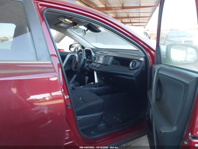 Toyota RAV4 LE 2018 2T3BFREV0JW826375 Image 5