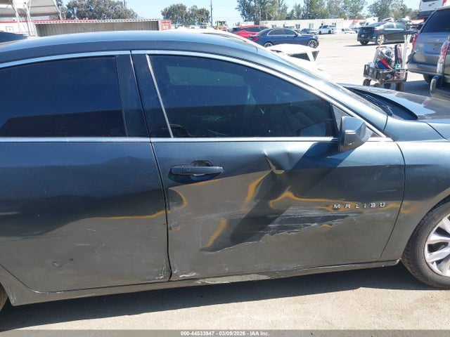 2019 CHEVROLET MALIBU 1G1ZD5STXKF117061 Photo 5