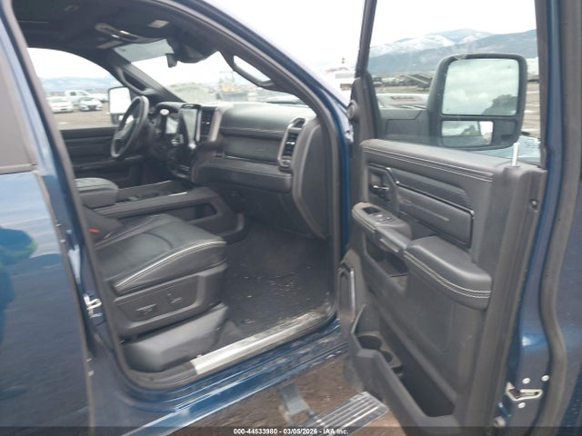 Продажа на аукционе авто 2024 Ram 3500 Limited  4x4 6'4 Box, vin: 3C63R3PLXRG257784, номер лота: 44533980