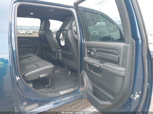 Продажа на аукционе авто 2024 Ram 3500 Limited  4x4 6'4 Box, vin: 3C63R3PLXRG257784, номер лота: 44533980