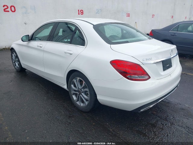44533998 :رقم المزاد ، 55SWF4JB5HU227213 vin ، 2017 Mercedes-benz C 300 مزاد بيع