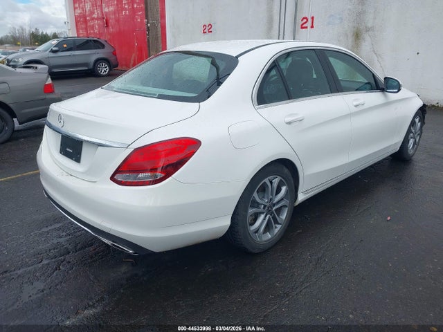 44533998 :رقم المزاد ، 55SWF4JB5HU227213 vin ، 2017 Mercedes-benz C 300 مزاد بيع