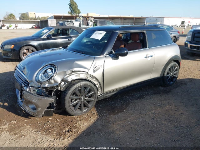 2019 MINI HARDTOP WMWXP5C54K2H31990 Photo 1