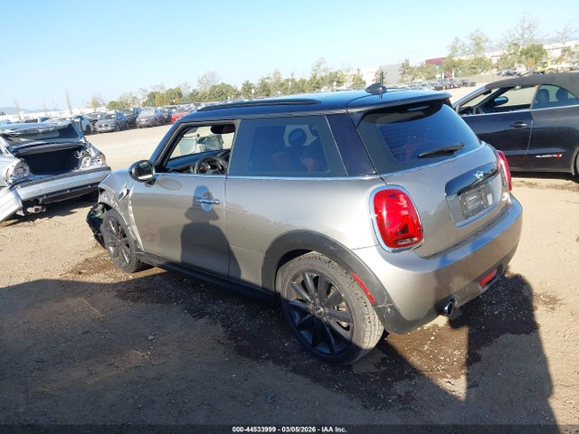 2019 MINI HARDTOP WMWXP5C54K2H31990 Photo 2