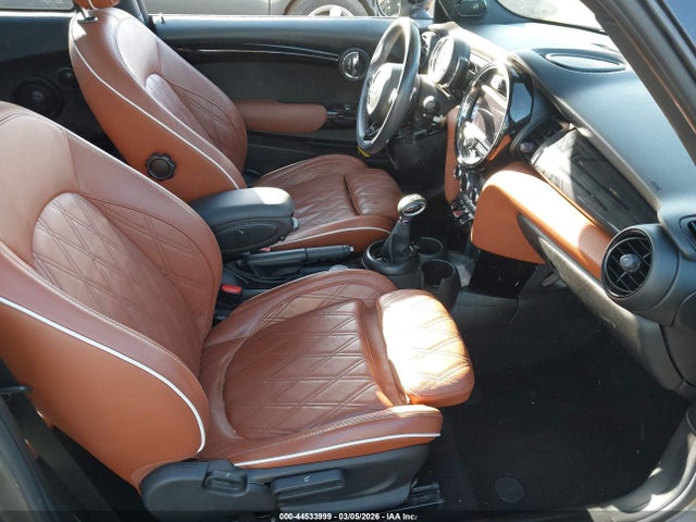 2019 MINI HARDTOP WMWXP5C54K2H31990 Photo 4