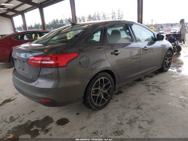 Ford FOCUS SEL 2017 1FADP3H27HL260755 Image 4