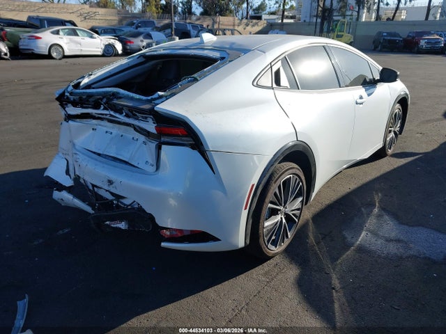 Toyota PRIUS XLE 2025 JTDACAAU1S3055447 Image 4
