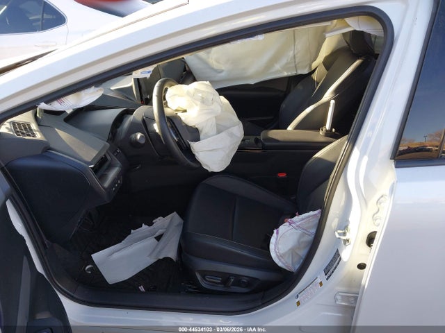Toyota PRIUS XLE 2025 JTDACAAU1S3055447 Image 5