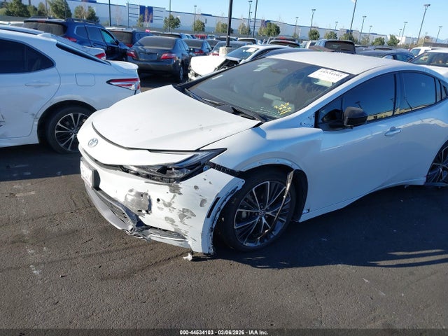Toyota PRIUS XLE 2025 JTDACAAU1S3055447 Image 6