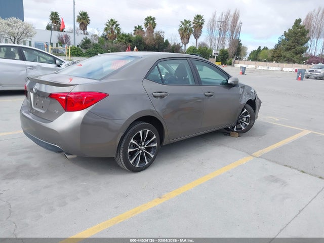 Toyota COROLLA SE 2018 2T1BURHE0JC088900 Image 4