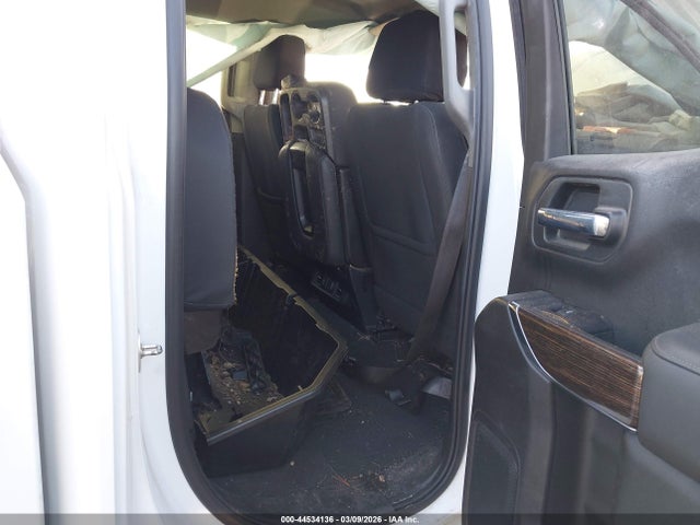 44534136 :رقم المزاد ، 1GTR9BED2NZ173252 vin ، 2022 Gmc Sierra 1500 Limited Sle مزاد بيع