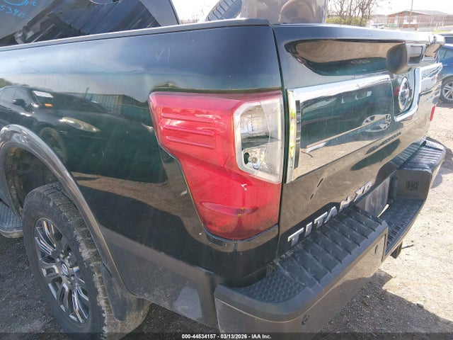 Aukcja sprzedaży 2016 Nissan Titan Xd Platinum Reserve Diesel, vin: 1N6BA1F4XGN513725, numer aukcji: 44534157