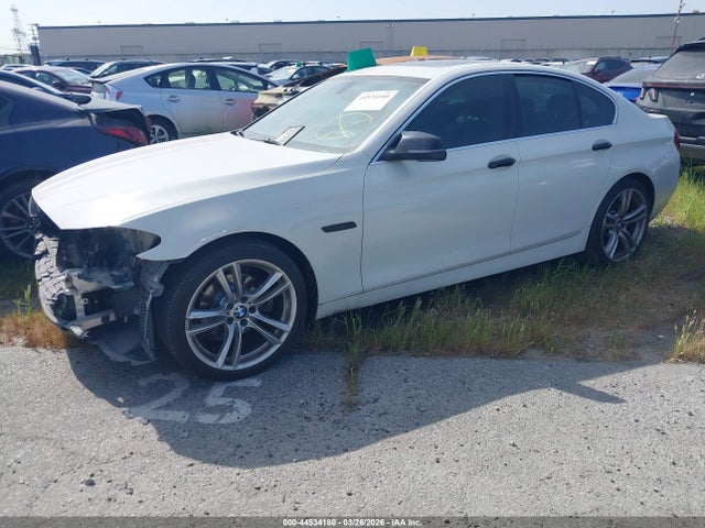 2014 Bmw 528i მანქანა იყიდება აუქციონზე, vin: WBA5A5C51ED505632, აუქციონის ნომერი: 44534180