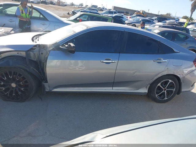 Honda Civic Touring 2016 19XFC1F96GE203070 Image 14
