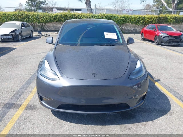 2023 Tesla Model Y Performance Dual Motor All-wheel Drive მანქანა იყიდება აუქციონზე, vin: 7SAYGDEF2PF912453, აუქციონის ნომერი: 44534207