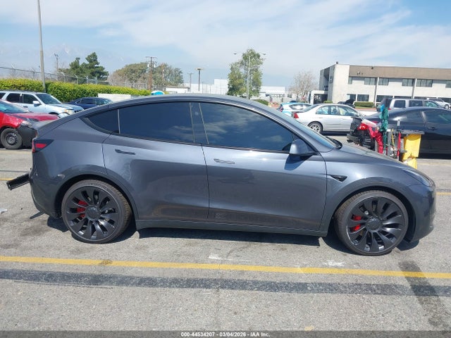 2023 Tesla Model Y Performance Dual Motor All-wheel Drive მანქანა იყიდება აუქციონზე, vin: 7SAYGDEF2PF912453, აუქციონის ნომერი: 44534207