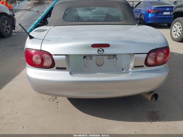 Продаж на аукціоні авто 2002 Mazda Mx-5 Miata Cloth/ls/se, vin: JM1NB353120226006, номер лоту: 44534215
