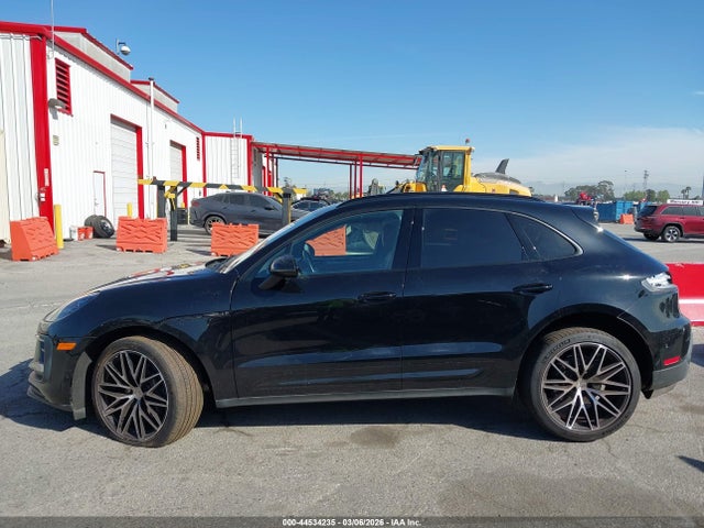 Porsche Macan 2022 WP1AA2A58NLB05025 Image 13