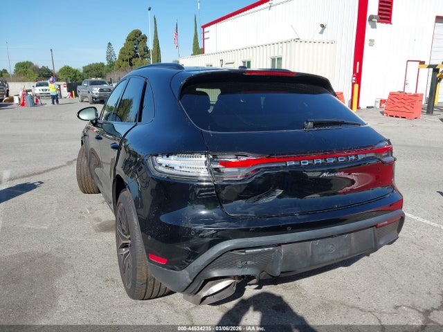Porsche Macan 2022 WP1AA2A58NLB05025 Image 3