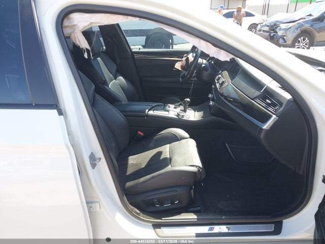 44534250 :رقم المزاد ، WBSFV9C55ED097499 vin ، 2014 Bmw M5 مزاد بيع