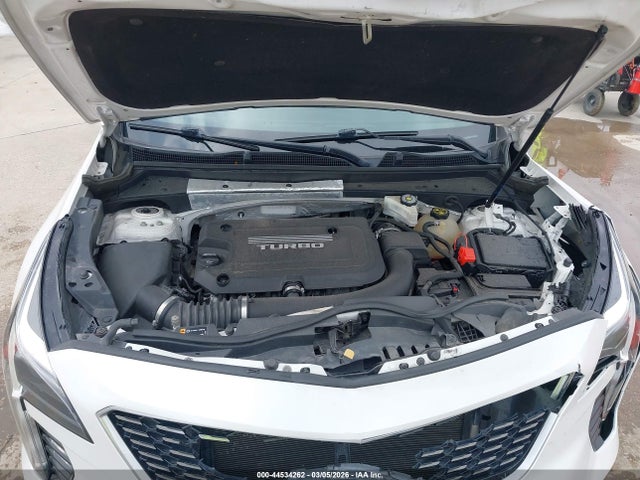 44534262 :رقم المزاد ، 1GYAZAR4XKF159771 vin ، 2019 Cadillac Xt4 Luxury مزاد بيع
