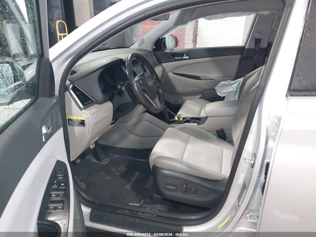44534275 :رقم المزاد ، KM8J3CA22GU245653 vin ، 2016 Hyundai Tucson Sport مزاد بيع