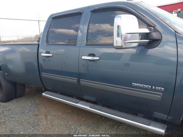 44534297 :رقم المزاد ، 1GC4K1C8XBF238148 vin ، 2011 Chevrolet Silverado 3500hd Ltz مزاد بيع