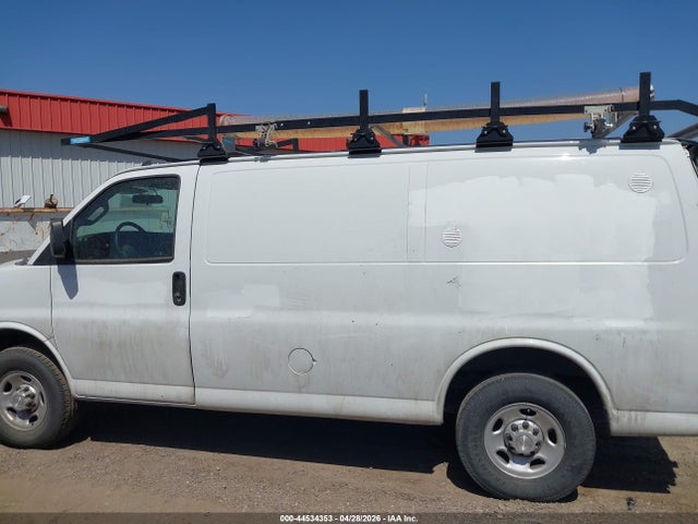 1GCWGAFP2N1222394 Chevrolet Express Cargo Rwd 2500 Regular Wheelbase Wt